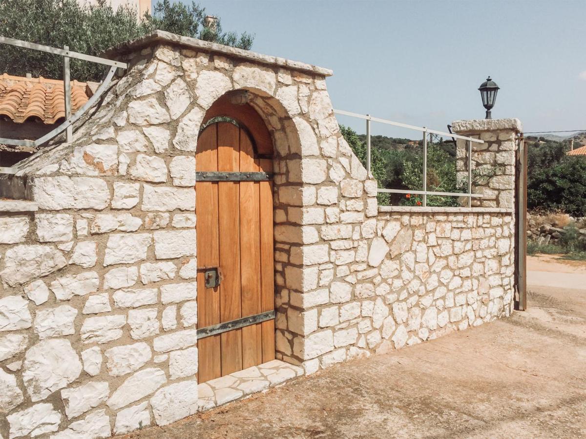 Agrilia Maison Razáta Exterior foto